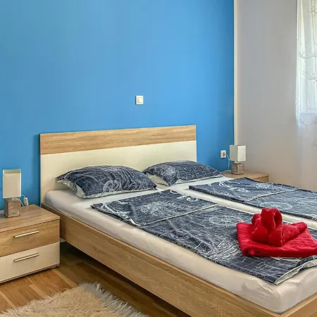 2 Bedroom Beautiful In * Čižići