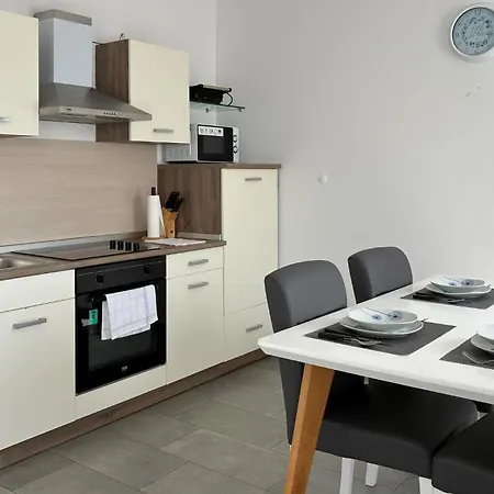2 Bedroom Beautiful In