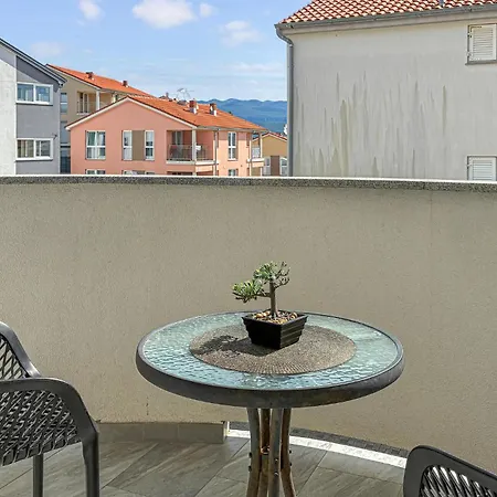 2 Bedroom Beautiful In