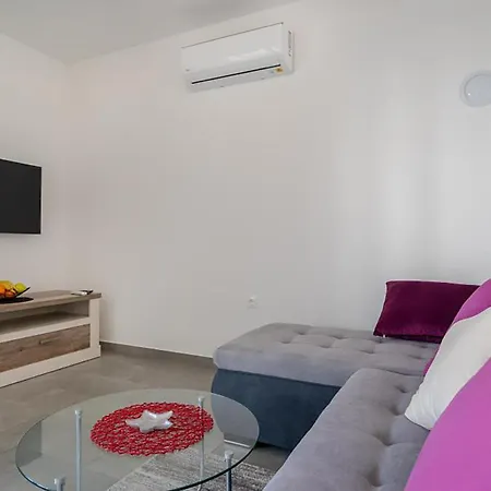 In With Wifi Apartman